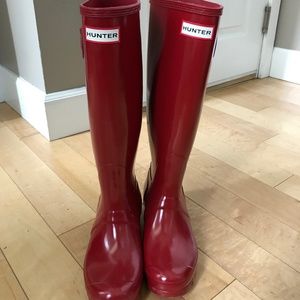 HUNTER Women's Original Tall Gloss Rain Boots